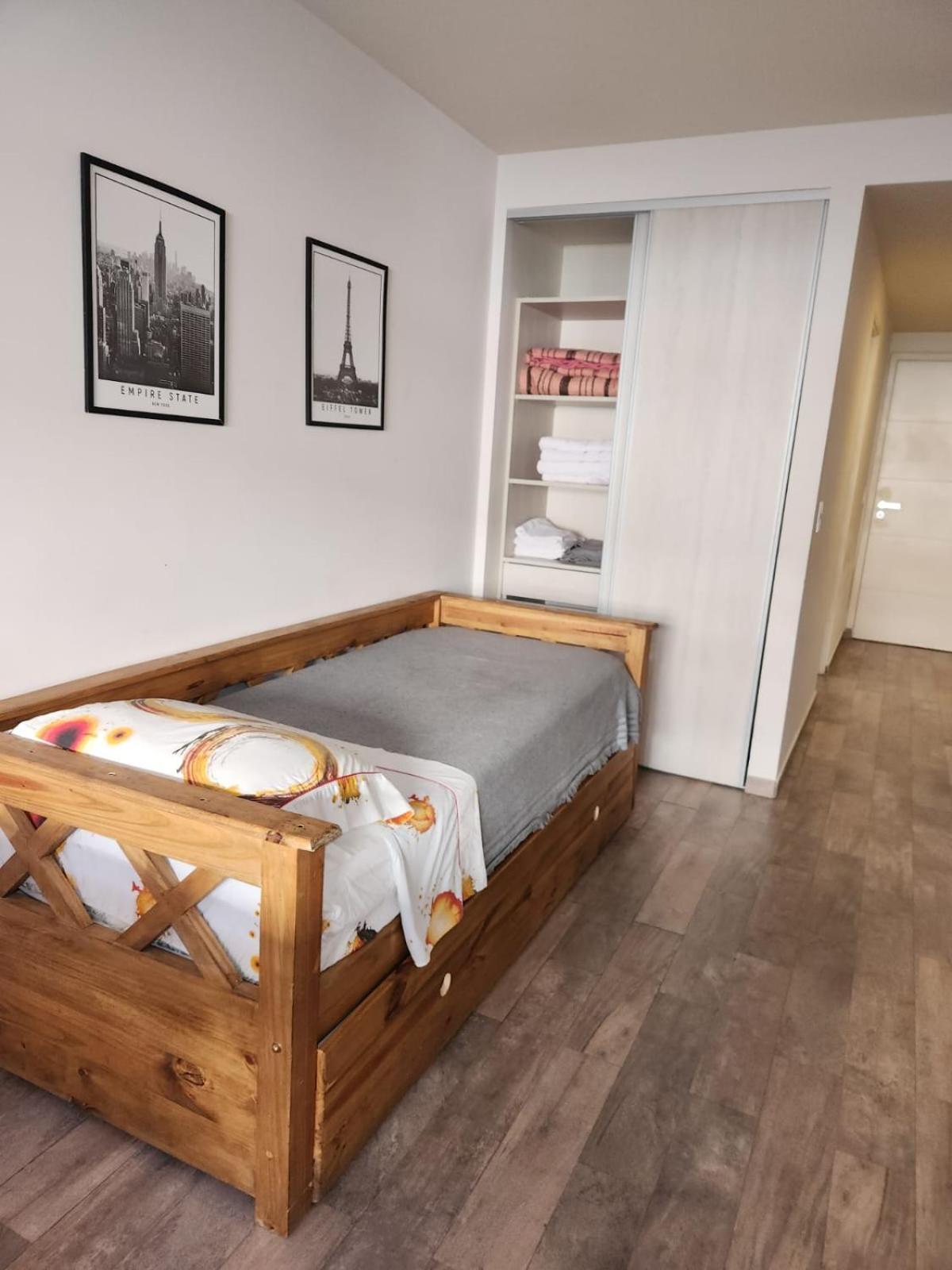Apartment R&h Design